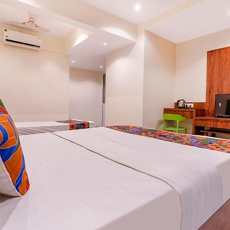 מלון Jāmb Fabexpress Utsav Residency - Nr Panvel מראה חיצוני תמונה