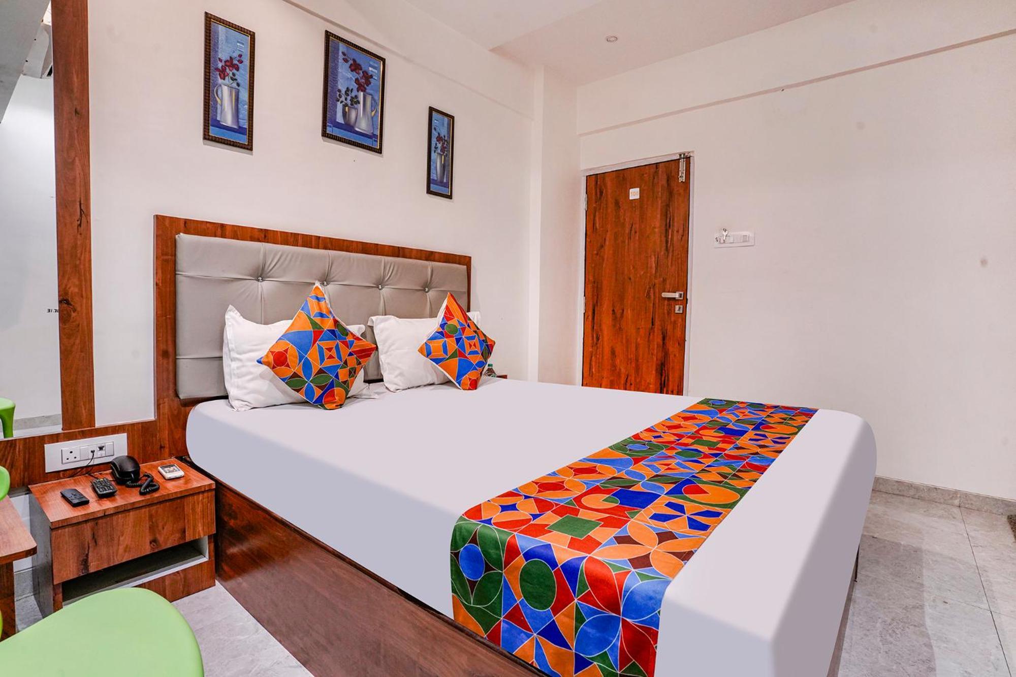 מלון Jāmb Fabexpress Utsav Residency - Nr Panvel מראה חיצוני תמונה