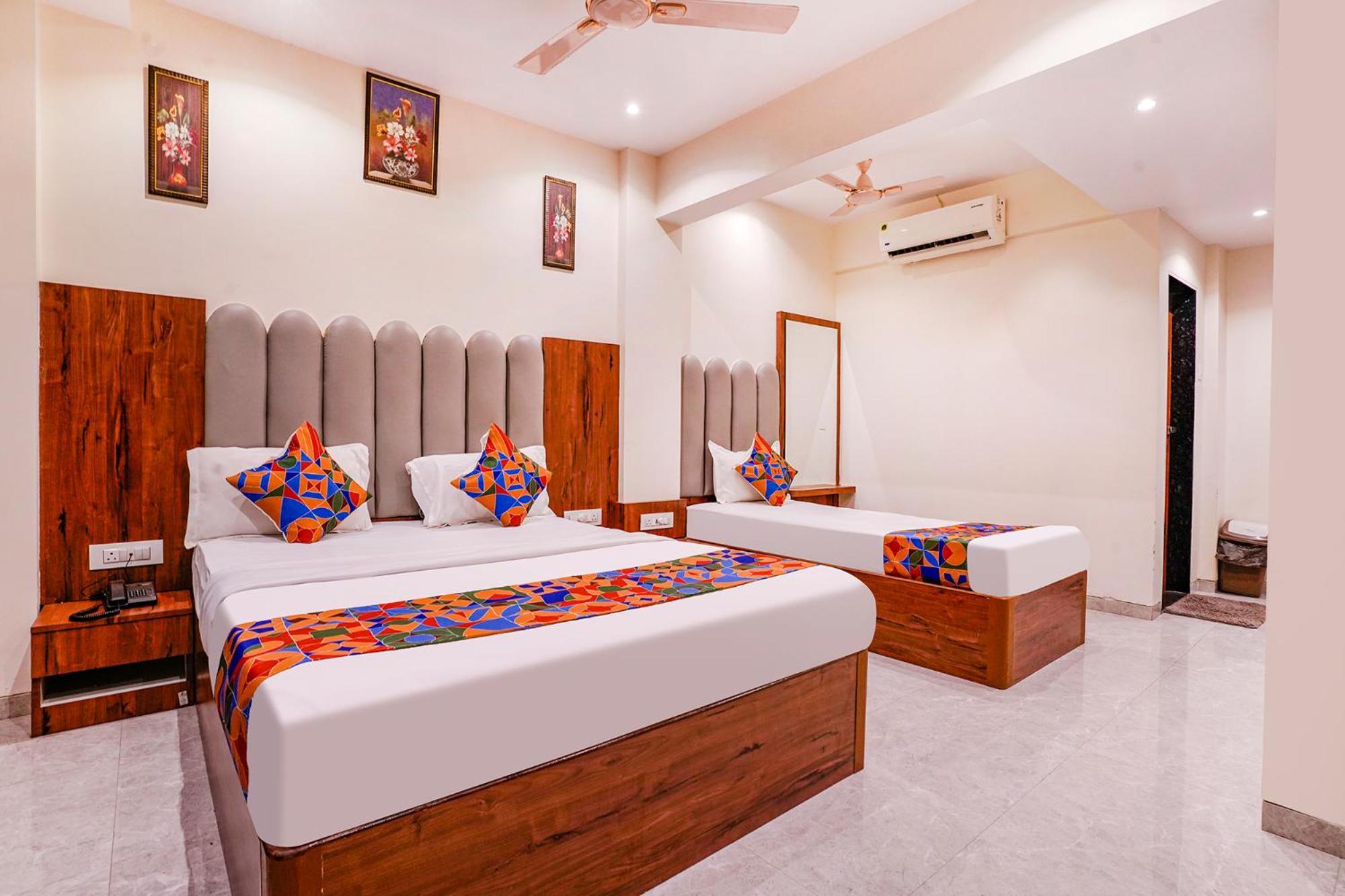 מלון Jāmb Fabexpress Utsav Residency - Nr Panvel מראה חיצוני תמונה