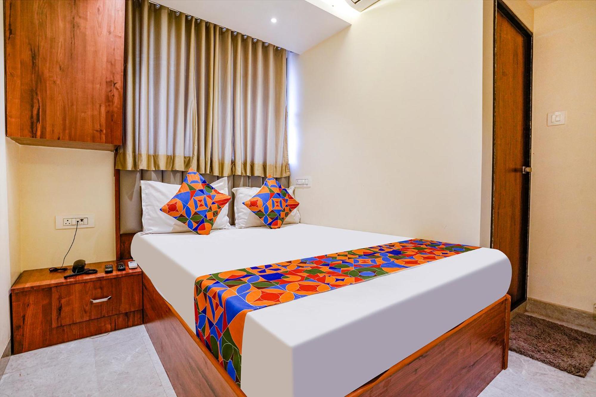 מלון Jāmb Fabexpress Utsav Residency - Nr Panvel מראה חיצוני תמונה