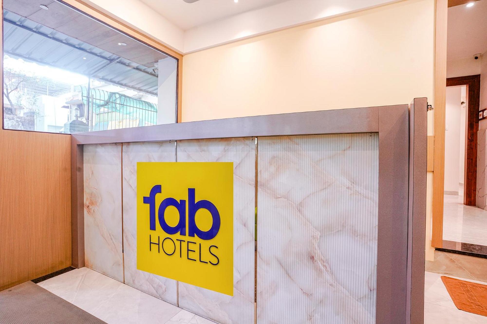 מלון Jāmb Fabexpress Utsav Residency - Nr Panvel מראה חיצוני תמונה
